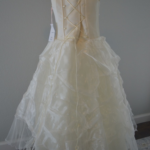 5t-6 formal pageant wedding vanilla creme dress - Picture 5 of 5